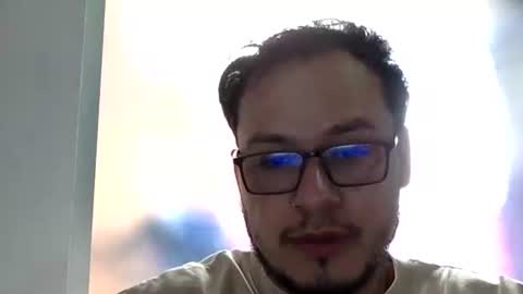Snapshot of funnyboys18 chatting on 05-19-26, 06:03 Zanty online show from 05-19-26, 06:03