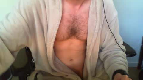 YWhiteNiceMan online show from 04-28-26, 07:46