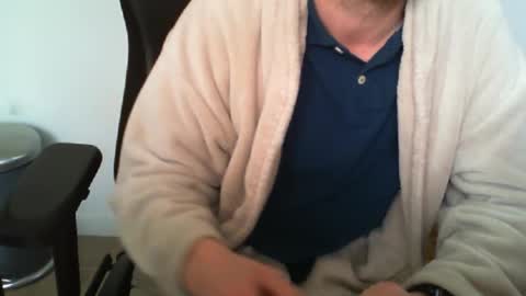 YWhiteNiceMan online show from 05-12-26, 10:34
