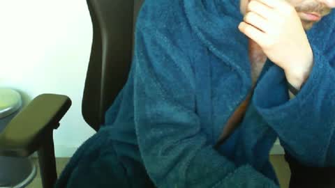 YWhiteNiceMan online show from 05-22-26, 07:59
