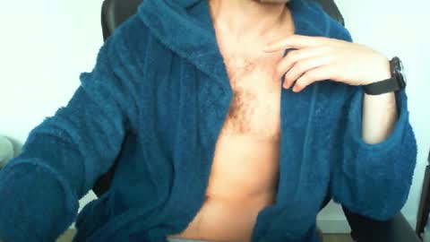 YWhiteNiceMan online show from 06-02-26, 07:54