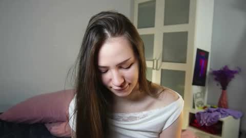 Snapshot of funnypuppylove chatting on 02-26-26, 04:33 funnypuppylove online show from 02-26-26, 04:33