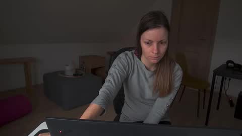 Snapshot of funservice chatting on 11-25-25, 08:14 funservice online show from 11-25-25, 08:14