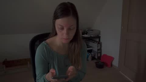 Snapshot of funservice chatting on 12-18-25, 07:47 funservice online show from 12-18-25, 07:47