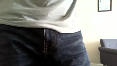 Snapshot of funslimguy chatting on 06-10-26, 09:19 Funslimguy online show from 06-10-26, 09:19