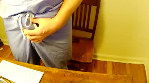 Snapshot of funstr8guy909 chatting on 10-23-25, 11:35 funstr8guy909 online show from 10-23-25, 11:35