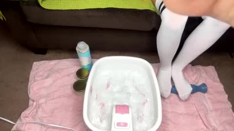 funwithprettyfeet online show from 01-20-25, 10:59