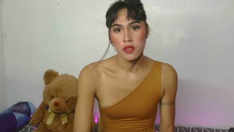 Snapshot of furbby_foxy chatting on 11-11-25, 03:06 LIL LEE online show from 11-11-25, 03:06