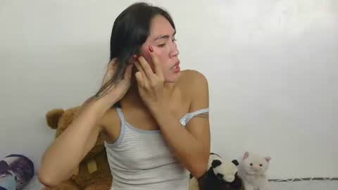 Snapshot of furbby_foxy chatting on 11-27-25, 02:35 LIL LEE online show from 11-27-25, 02:35