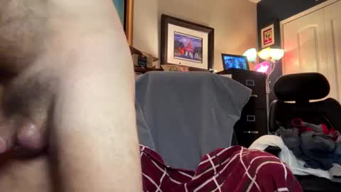 Erich online show from 10-26-25, 01:28