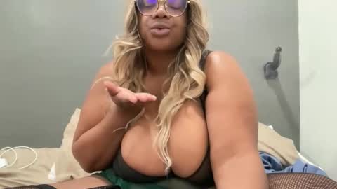 Snapshot of furykat1 chatting on 12-14-25, 07:40 furykat1 online show from 12-14-25, 07:40