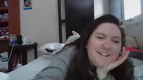 fuzzypeaches87 online show from 12-20-25, 06:26