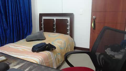 andrew online show from 03-02-25, 01:36