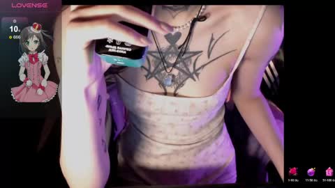 Snapshot of fvk27rize chatting on 04-11-26, 11:03 fvk27rize online show from 04-11-26, 11:03