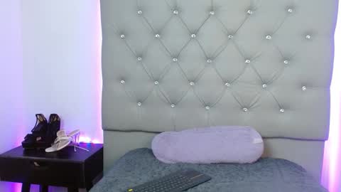 Victoria online show from 02-19-26, 04:19