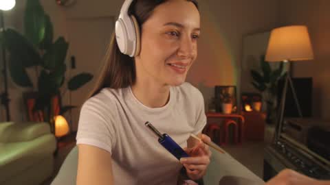 Snapshot of g_ia chatting on 12-29-24, 08:37 G online show from 12-29-24, 08:37