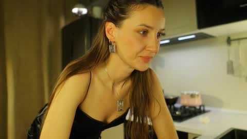 Snapshot of g_ia chatting on 10-09-25, 06:17 G online show from 10-09-25, 06:17