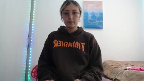 Gabriela online show from 11-04-25, 05:34