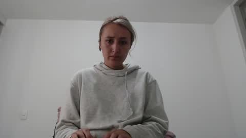 Snapshot of gabb_rioss chatting on 07-07-26, 04:22 Gabriela online show from 07-07-26, 04:22