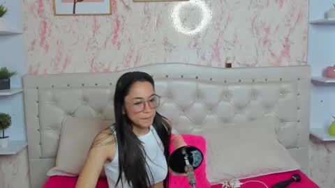 Snapshot of gabbieskinny chatting on 11-10-25, 02:16 gabbieskinny online show from 11-10-25, 02:16