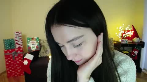 Jaklin online show from 12-27-24, 01:28