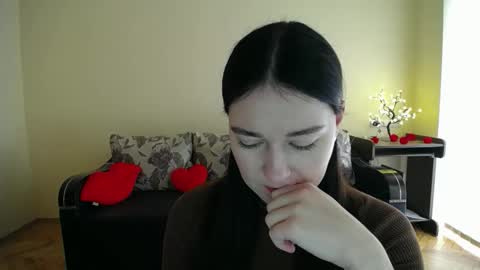 Snapshot of gabby_di chatting on 04-29-26, 08:51 Jaklin online show from 04-29-26, 08:51