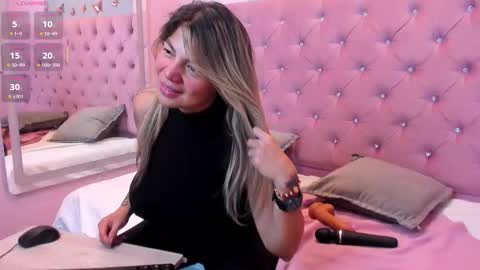 Snapshot of gabby_santos_ chatting on 02-28-26, 12:50 Gaby Santos online show from 02-28-26, 12:50