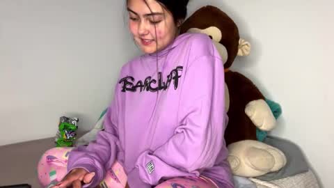 Snapshot of gabbyfoox chatting on 11-25-25, 01:27 gabbyfoox online show from 11-25-25, 01:27