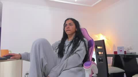 Snapshot of gabbygrey1 chatting on 05-13-26, 10:49 Gabby Grey online show from 05-13-26, 10:49