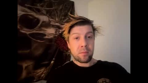 Snapshot of gabethier25 chatting on 12-22-24, 11:33 yeeah online show from 12-22-24, 11:33