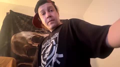 Snapshot of gabethier25 chatting on 01-21-25, 12:07 yeeah online show from 01-21-25, 12:07