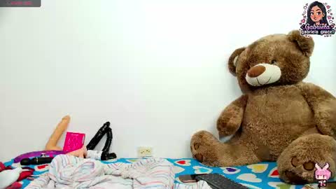 Snapshot of gabriela_grace1 chatting on 06-11-26, 12:32 gabriela_grace1 online show from 06-11-26, 12:32