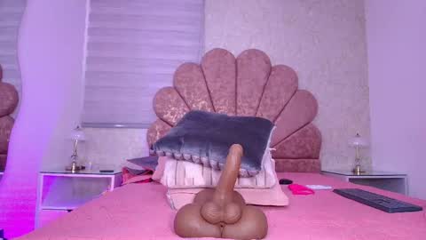 gabriela online show from 04-17-26, 08:34