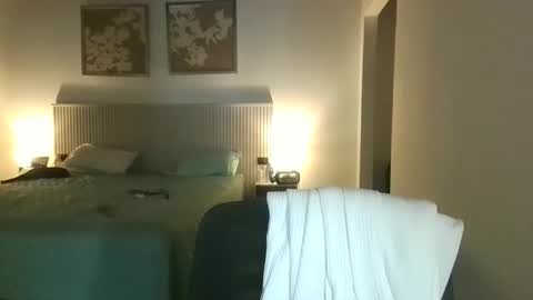 Gabriela Miller online show from 04-15-26, 06:59