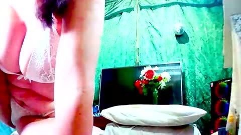 Snapshot of gabriela_sexy chatting on 10-06-25, 06:38 Gabriella Lopez online show from 10-06-25, 06:38