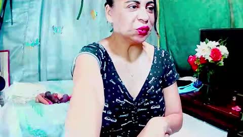 Snapshot of gabriela_sexy chatting on 10-23-25, 04:17 Gabriella Lopez online show from 10-23-25, 04:17