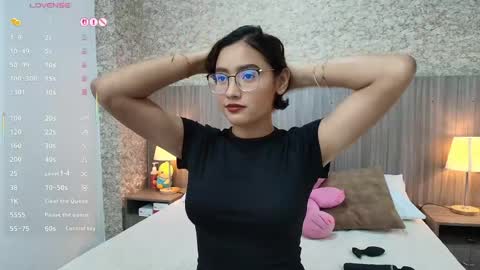 Snapshot of gabriela_vargas chatting on 05-12-26, 08:06 Gabriela Vargas online show from 05-12-26, 08:06