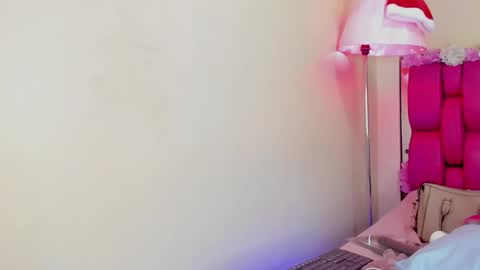 Gaby Im on vacation see you on November 25 online show from 01-02-25, 05:50