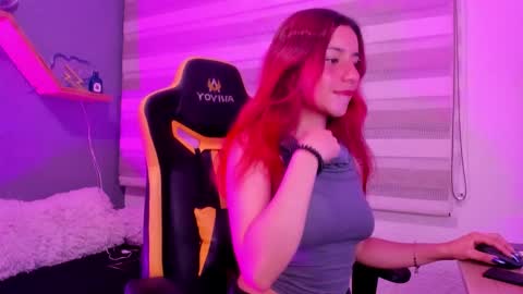 Snapshot of gabrielaa_castro chatting on 11-12-25, 09:58 gabi online show from 11-12-25, 09:58