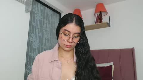 GabrielaRossa online show from 12-18-24, 12:40