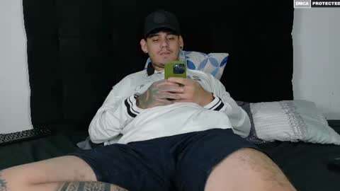 Snapshot of gabrieljr99 chatting on 07-07-26, 04:37 Gabe online show from 07-07-26, 04:37