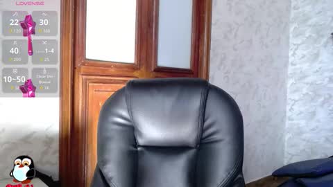 Snapshot of gabriella27_ chatting on 09-23-25, 01:14 gabriella online show from 09-23-25, 01:14