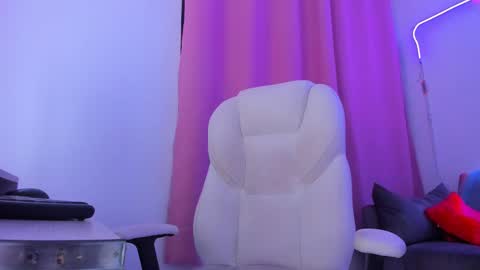 gaby online show from 10-09-25, 02:37