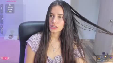 Snapshot of gaby_olsen chatting on 06-08-26, 10:21 Gabriela online show from 06-08-26, 10:21