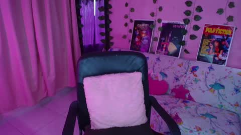 Snapshot of gaby_tailor_ chatting on 01-03-25, 05:53 Gaby online show from 01-03-25, 05:53