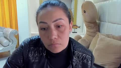 Snapshot of gaby_trent chatting on 01-15-25, 03:18 gabriela online show from 01-15-25, 03:18