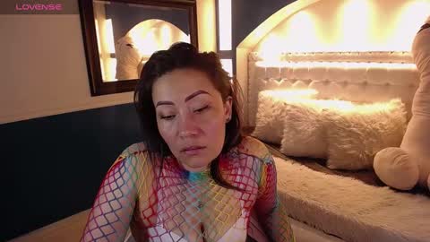 Snapshot of gaby_trent chatting on 02-11-25, 07:59 gabriela online show from 02-11-25, 07:59