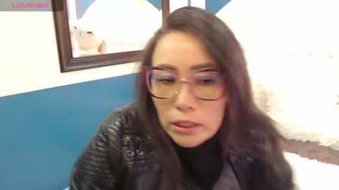 Snapshot of gaby_trent chatting on 02-18-25, 05:42 gabriela online show from 02-18-25, 05:42