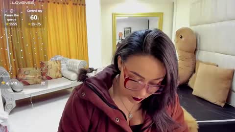 Snapshot of gaby_trent chatting on 02-27-25, 06:53 gabriela online show from 02-27-25, 06:53