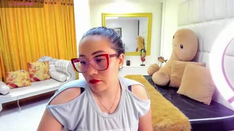 Snapshot of gaby_trent chatting on 03-01-25, 07:59 gabriela online show from 03-01-25, 07:59